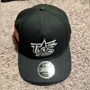 New Era 9Forty Men’s M-Crown Black/White SnapBack Cap
